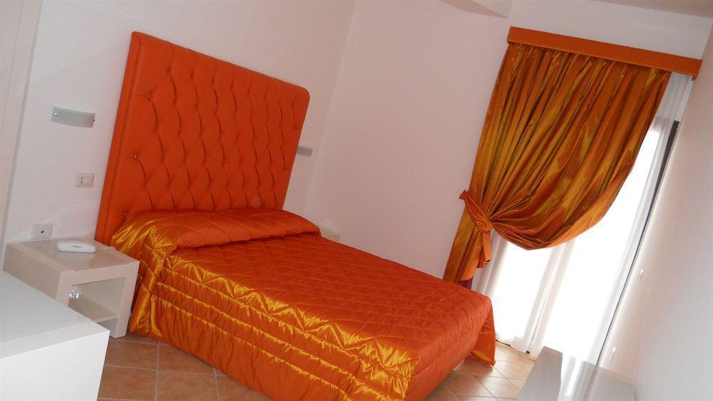 Hotel Caluna Charme San Giovanni a Piro Extérieur photo