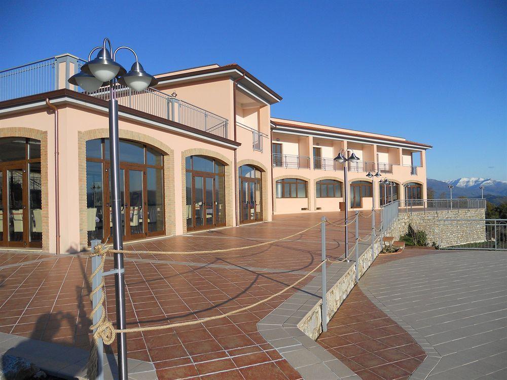Hotel Caluna Charme San Giovanni a Piro Extérieur photo