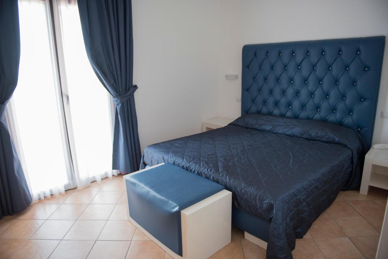 Hotel Caluna Charme San Giovanni a Piro Extérieur photo