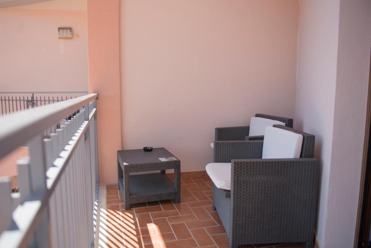 Hotel Caluna Charme San Giovanni a Piro Extérieur photo