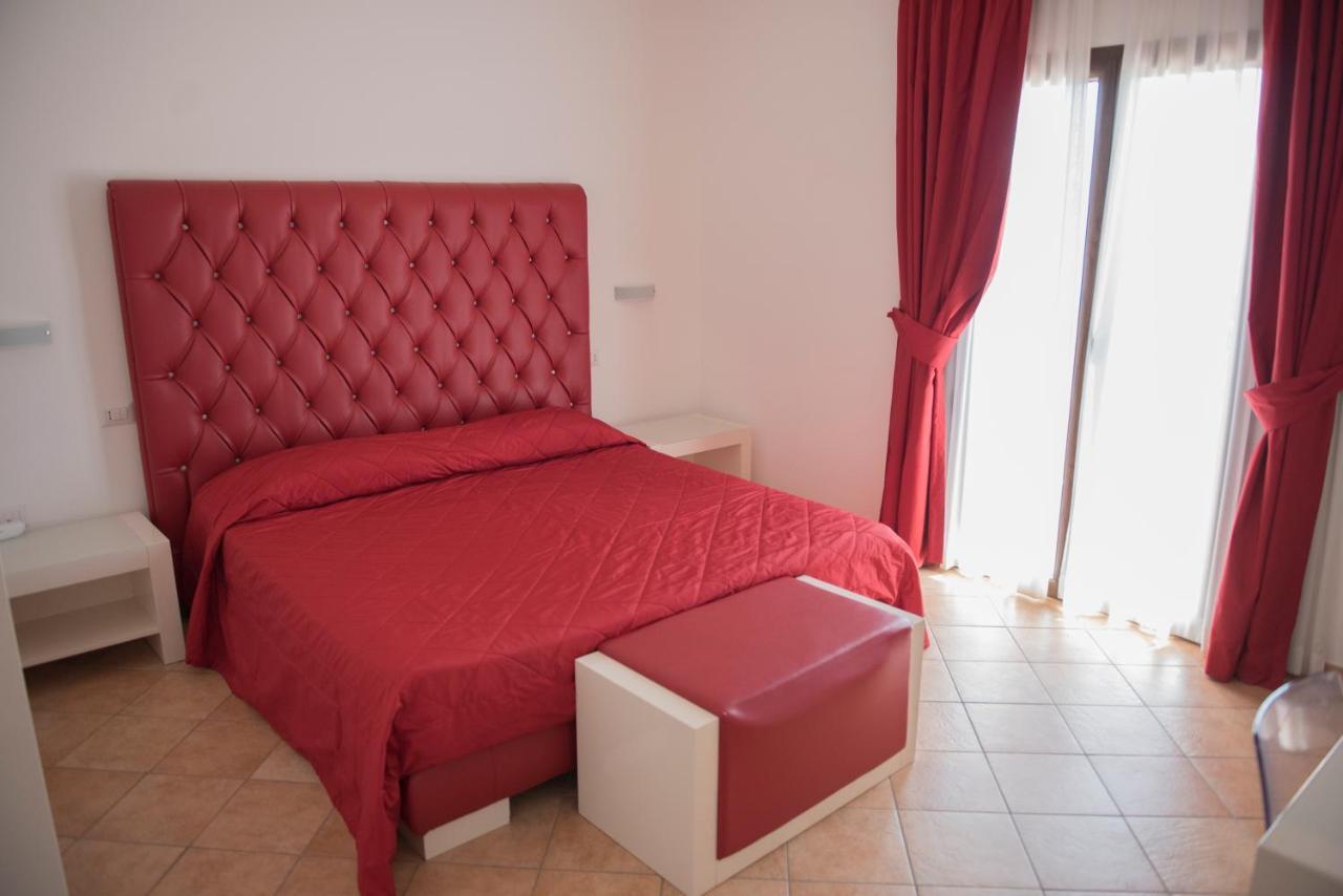 Hotel Caluna Charme San Giovanni a Piro Extérieur photo
