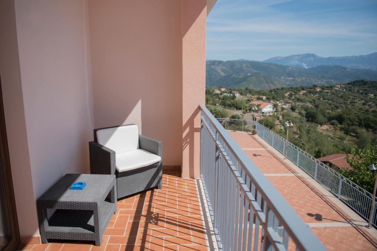 Hotel Caluna Charme San Giovanni a Piro Extérieur photo