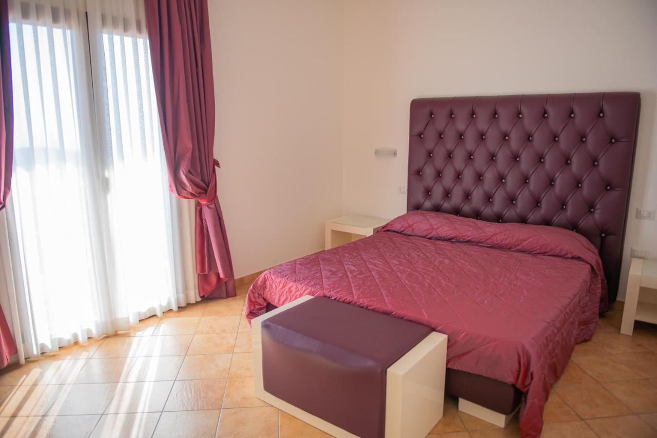 Hotel Caluna Charme San Giovanni a Piro Extérieur photo
